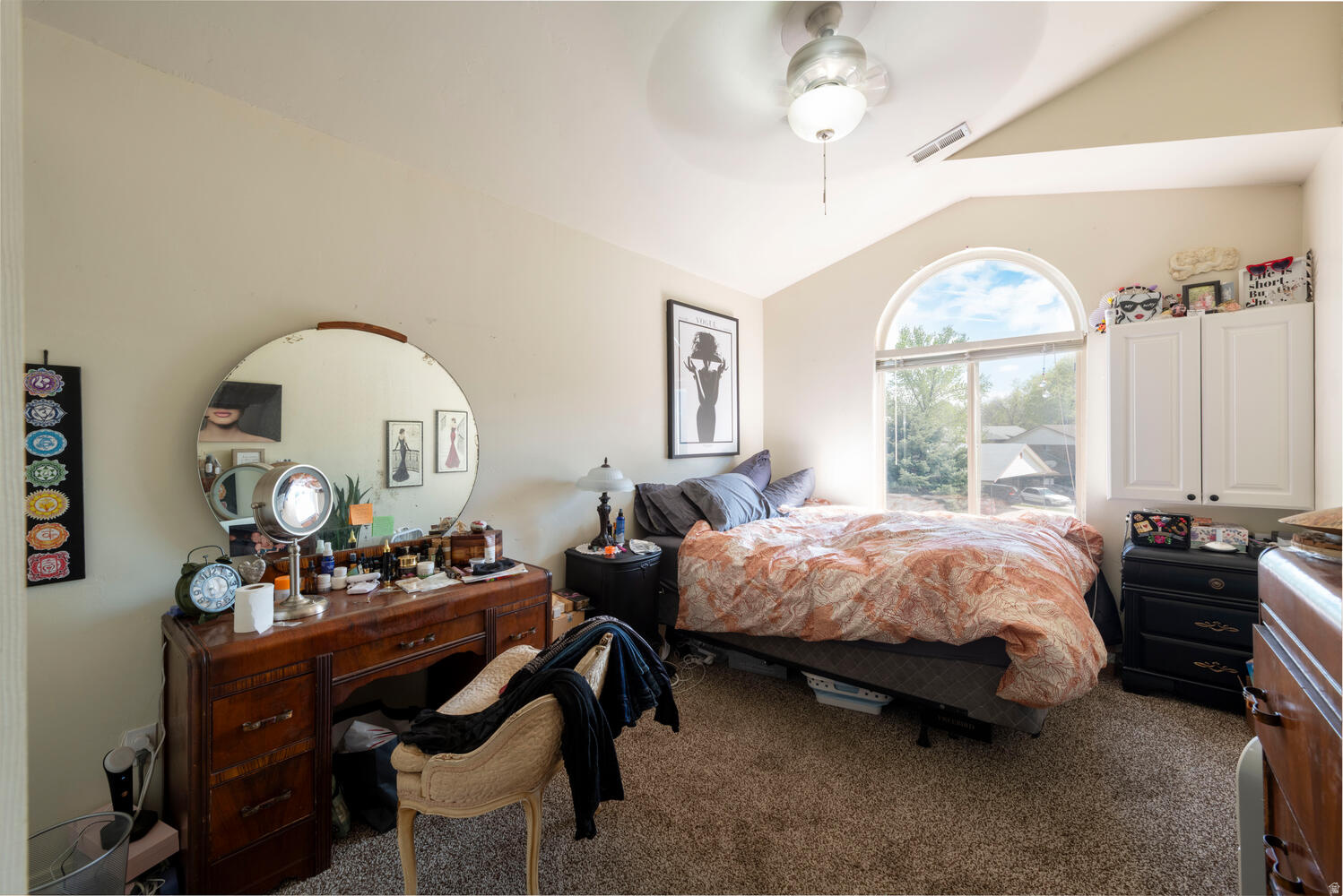 HILLCREST ESTATES - Residential Income