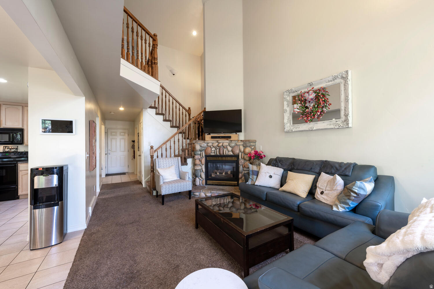 HILLCREST ESTATES - Residential Income