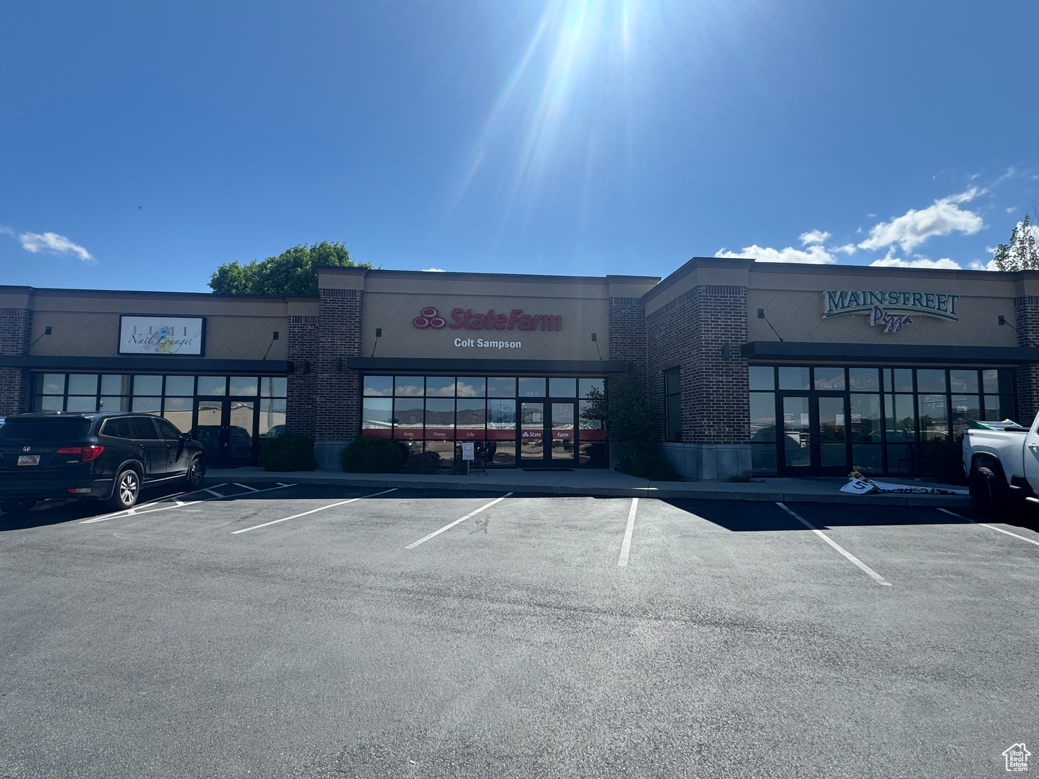 POND TOWN PLAZA - Commercial Lease