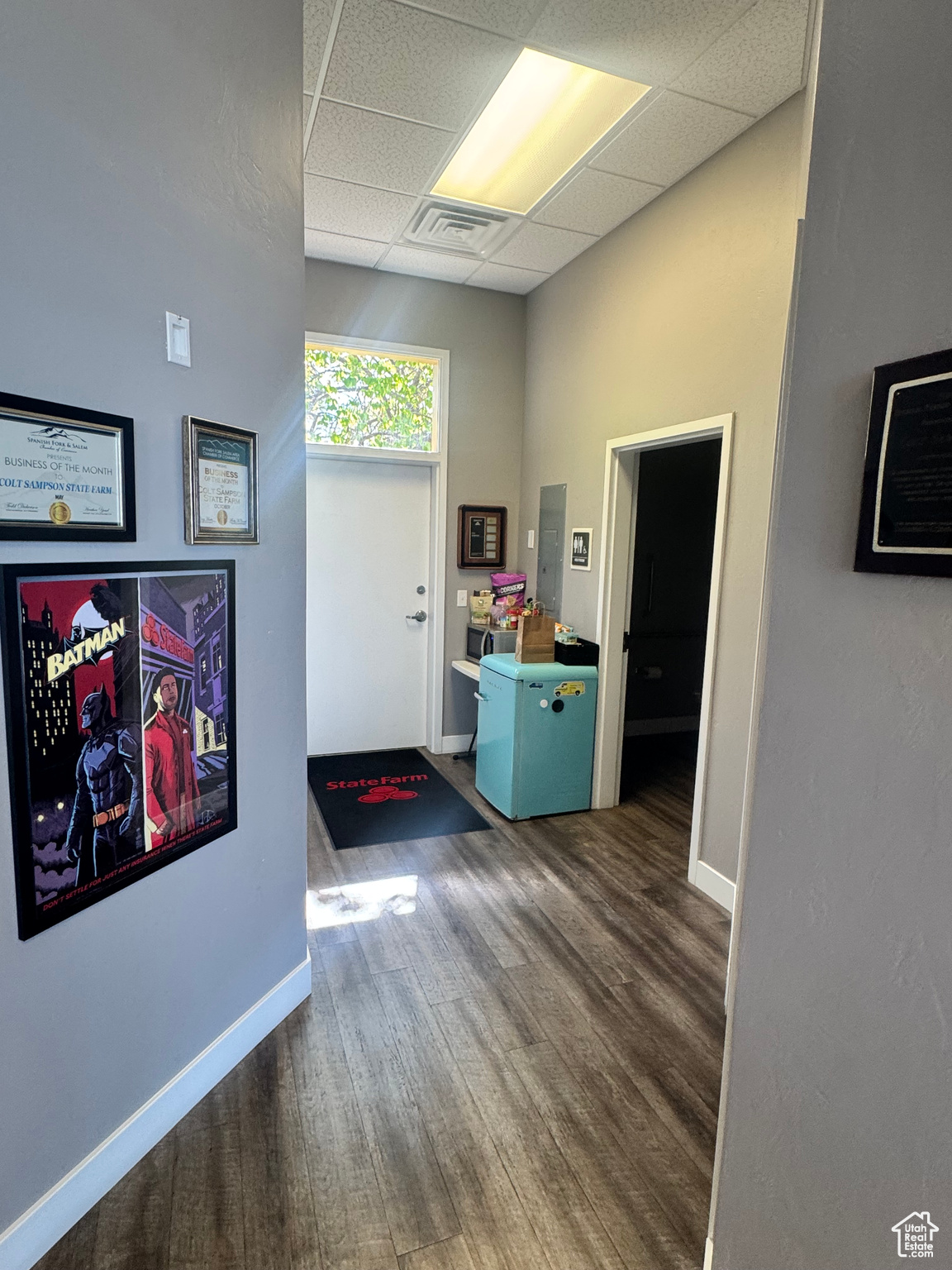 POND TOWN PLAZA - Commercial Lease