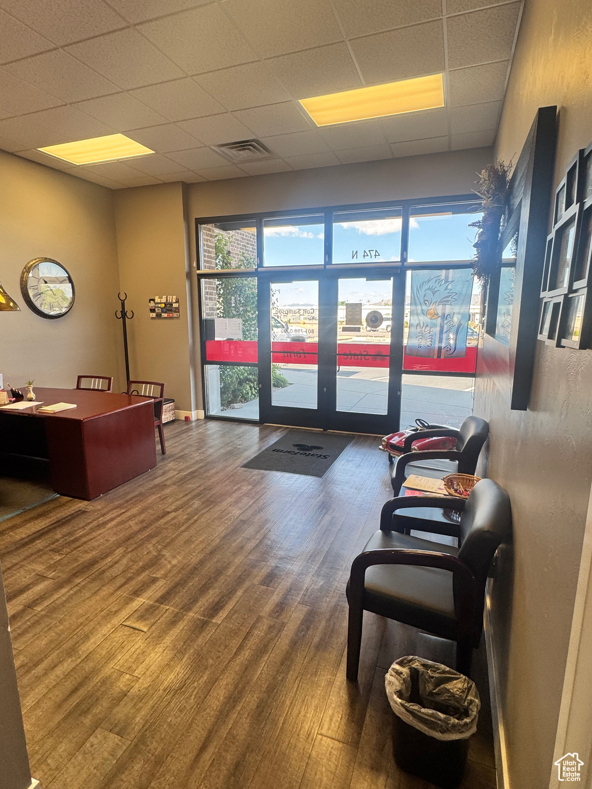 POND TOWN PLAZA - Commercial Lease