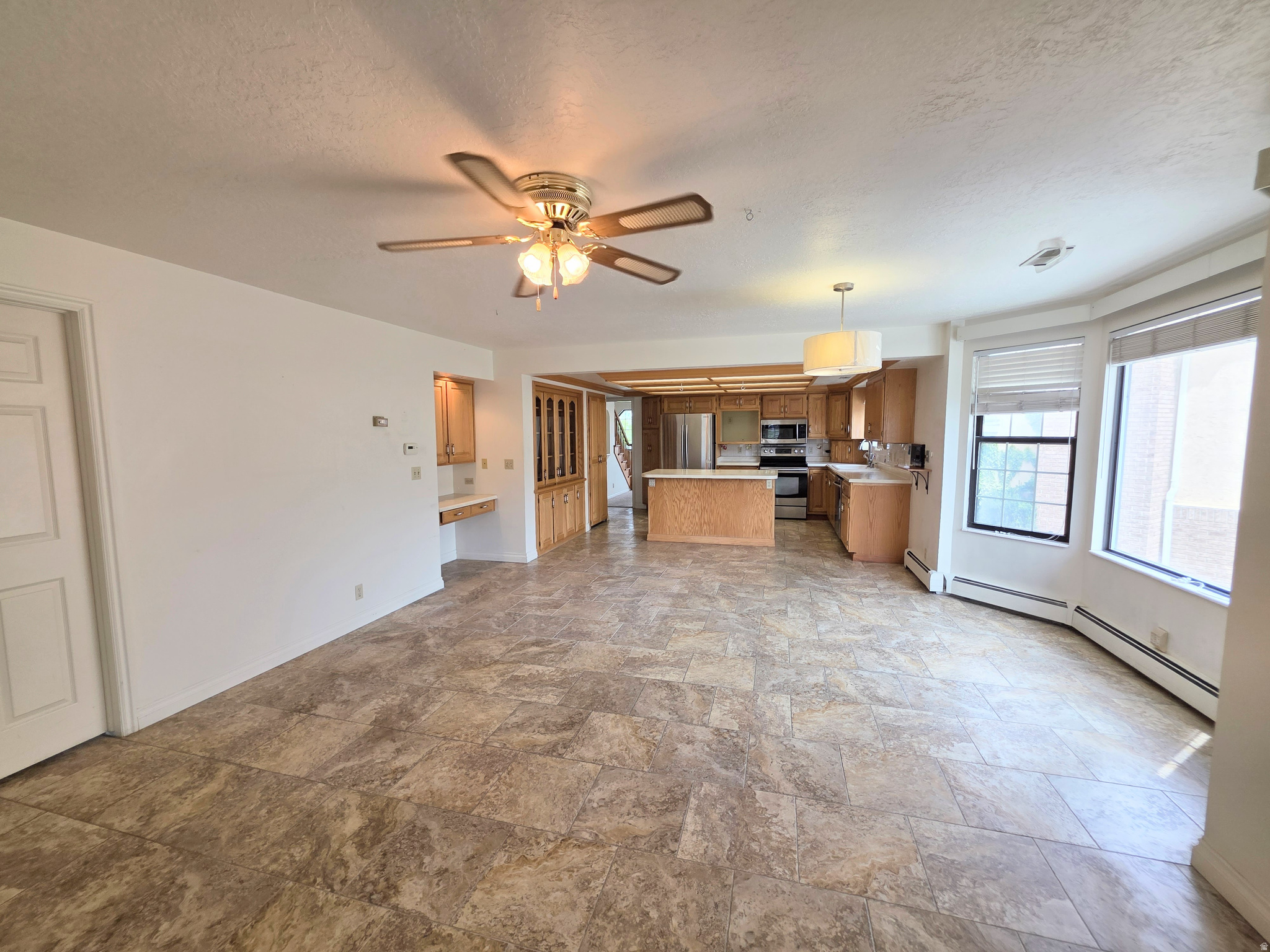 EDINBURGH CONDOMINIUS - Residential