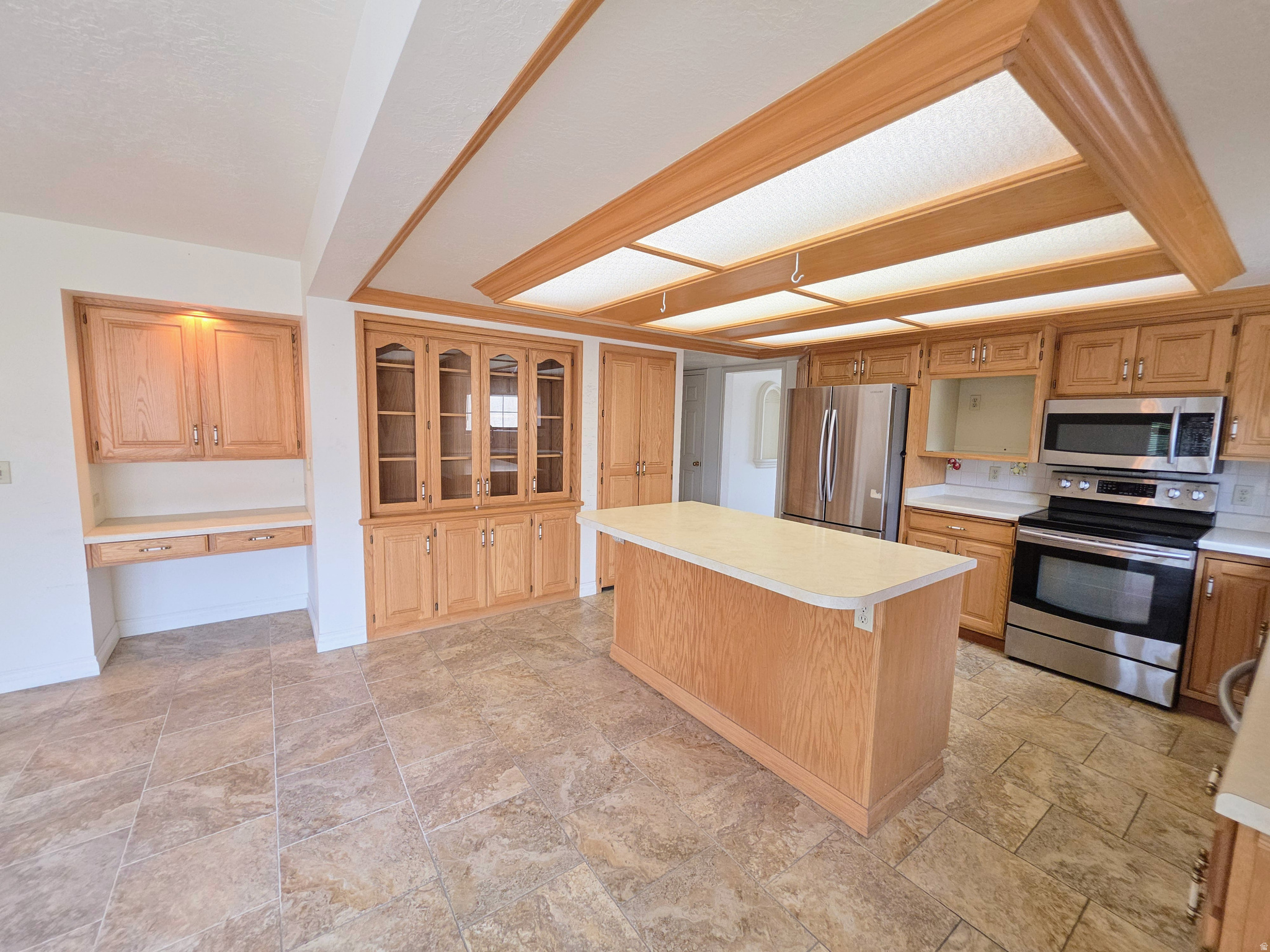 EDINBURGH CONDOMINIUS - Residential