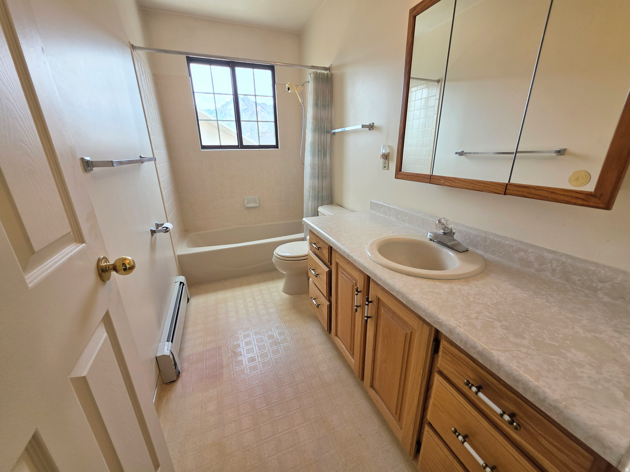 EDINBURGH CONDOMINIUS - Residential