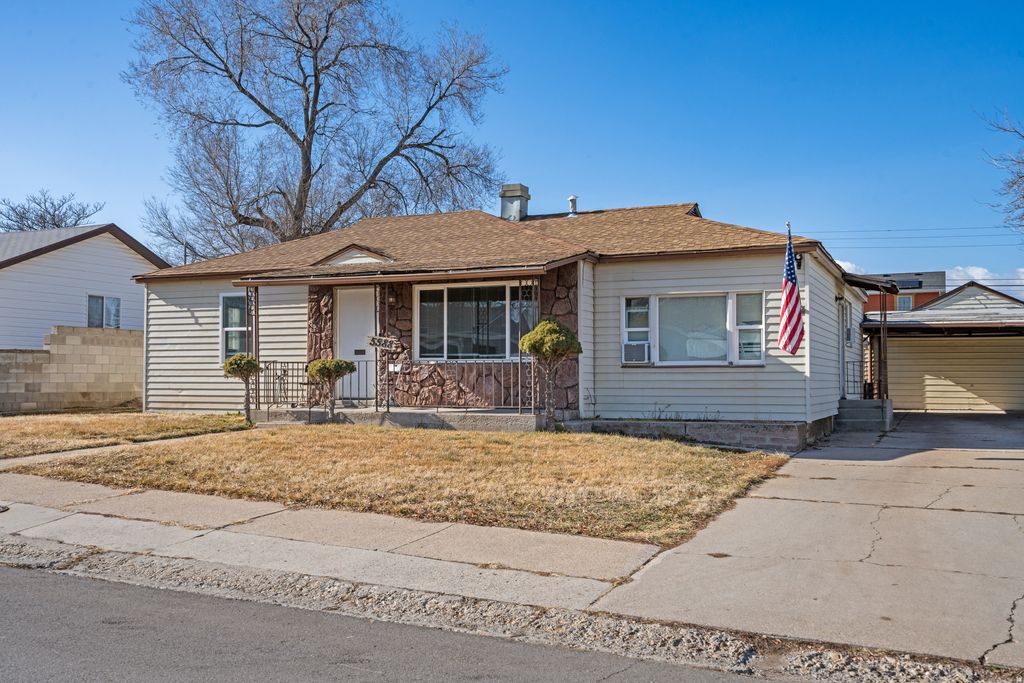 Photo of 5588 S 4170 W, Salt Lake City, UT 84118 (MLS # 2134185)