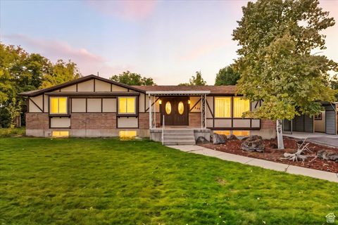 Tiny photo for 245 W 100 N, Manti, UT 84642 (MLS # 2118022)