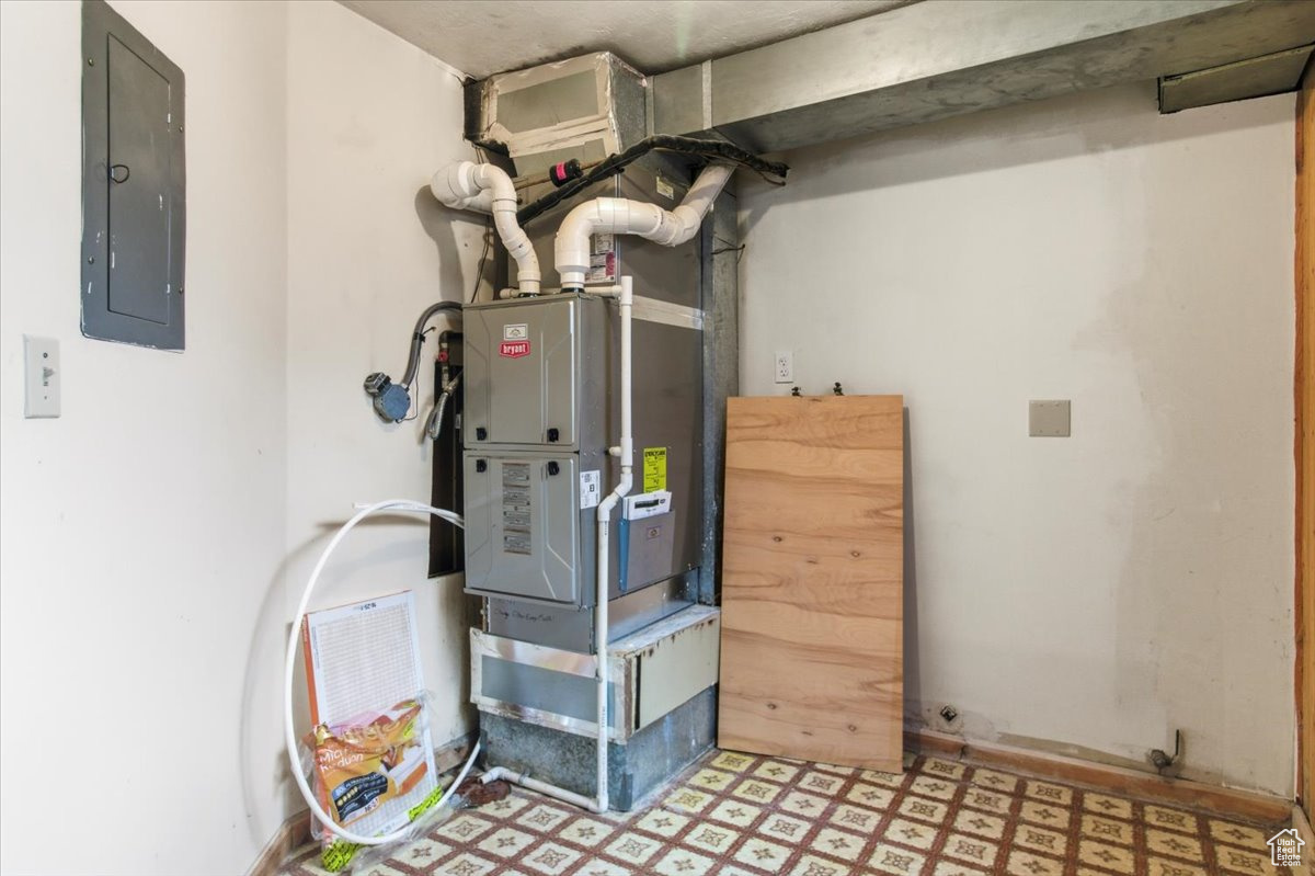 COURTSIDE - Residential