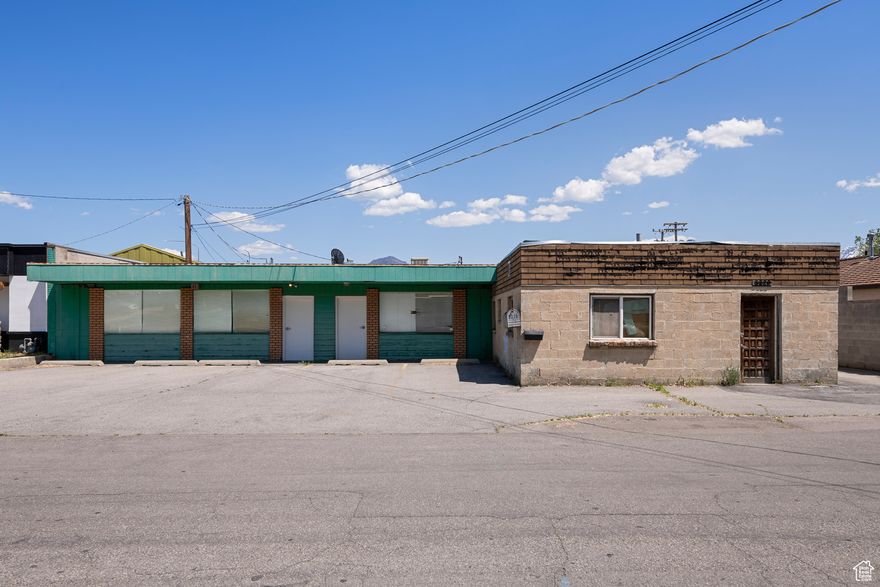 This 2,235 SF Flex retail building in Salt Lake City presents a promising value-add opportunity located in an opportunity zone for an investor or business owner looking to capitalize on a property with untapped potential.    While the building requires some work and updates, it's priced affordably, allowing for a great return on investment once improvements are made. The space's flexible layout makes it ideal for a wide range of uses, whether for retail, office, or even a combination of both.  Located in a established area with strong demand for adaptable spaces, this property can be customized to meet the needs of a variety of businesses.   With the right renovations, it could be transformed into a modern, functional space that draws in customers or tenants, making it an excellent long-term investment.  Whether you're seeking a project to revitalize or a base for your business, this property offers a rare opportunity to secure a space in a promising area at an attractive price point.