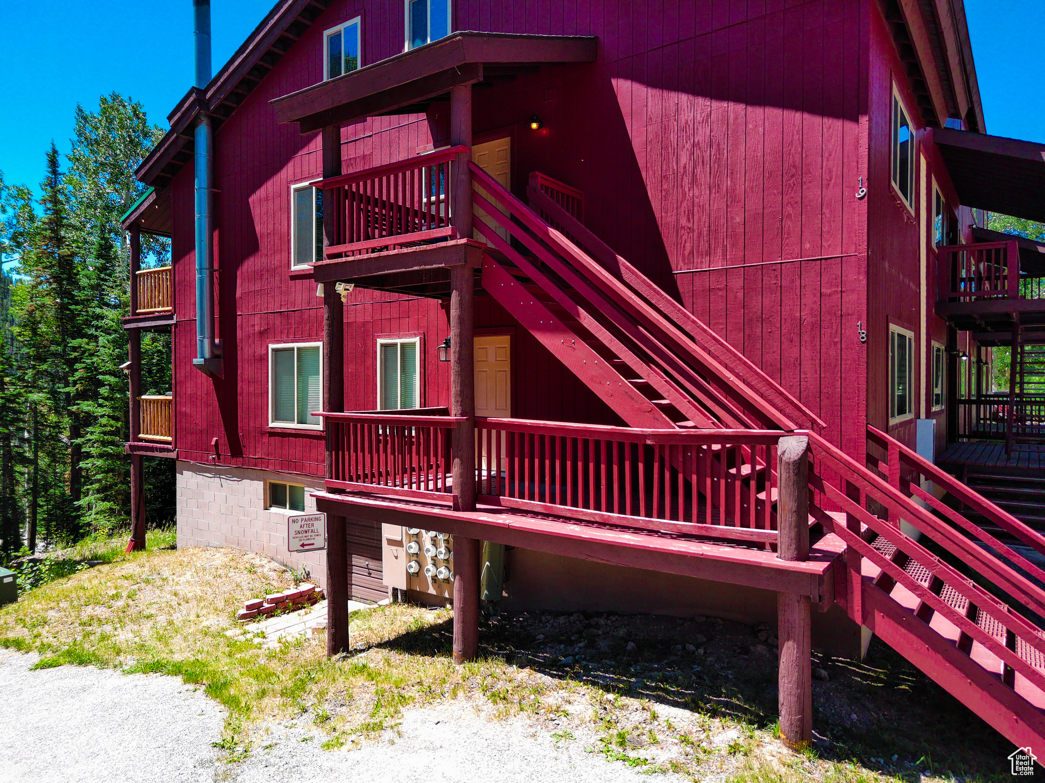 SNOWFLAKE CONDOS - Residential