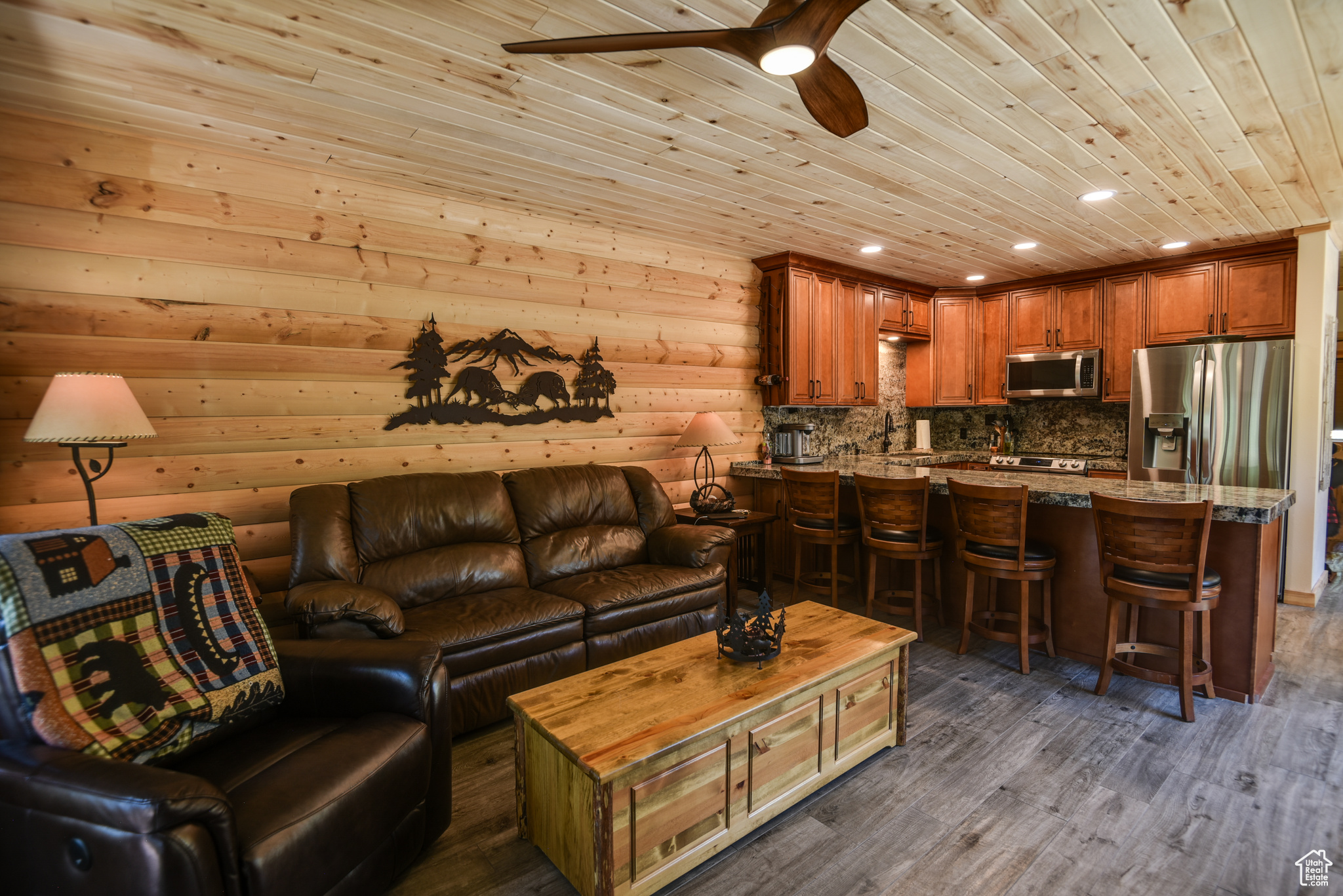 SNOWFLAKE CONDOS - Residential