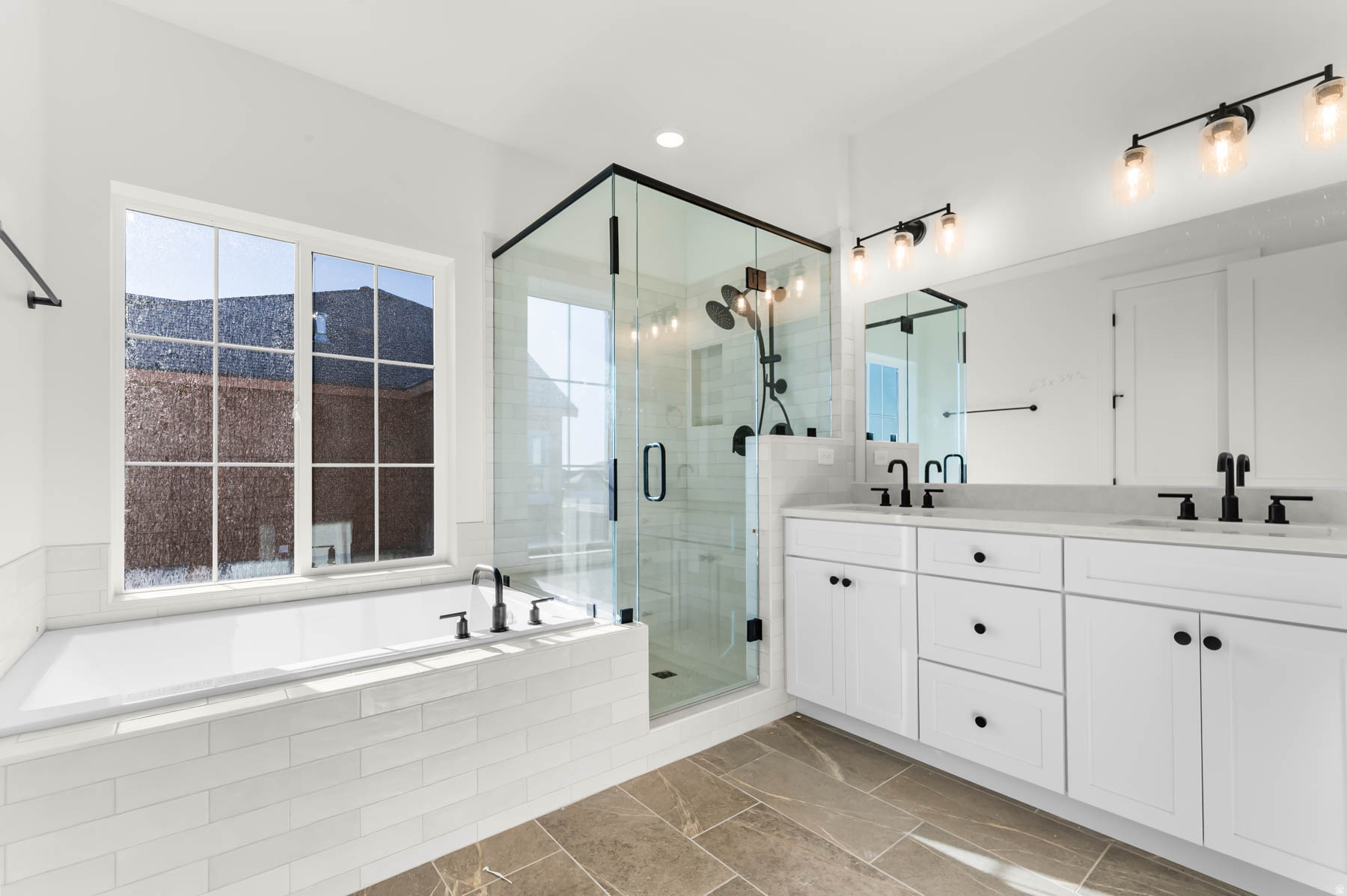 DRY CREEK HIGHLANDS SIGNATURE 207 - Residential