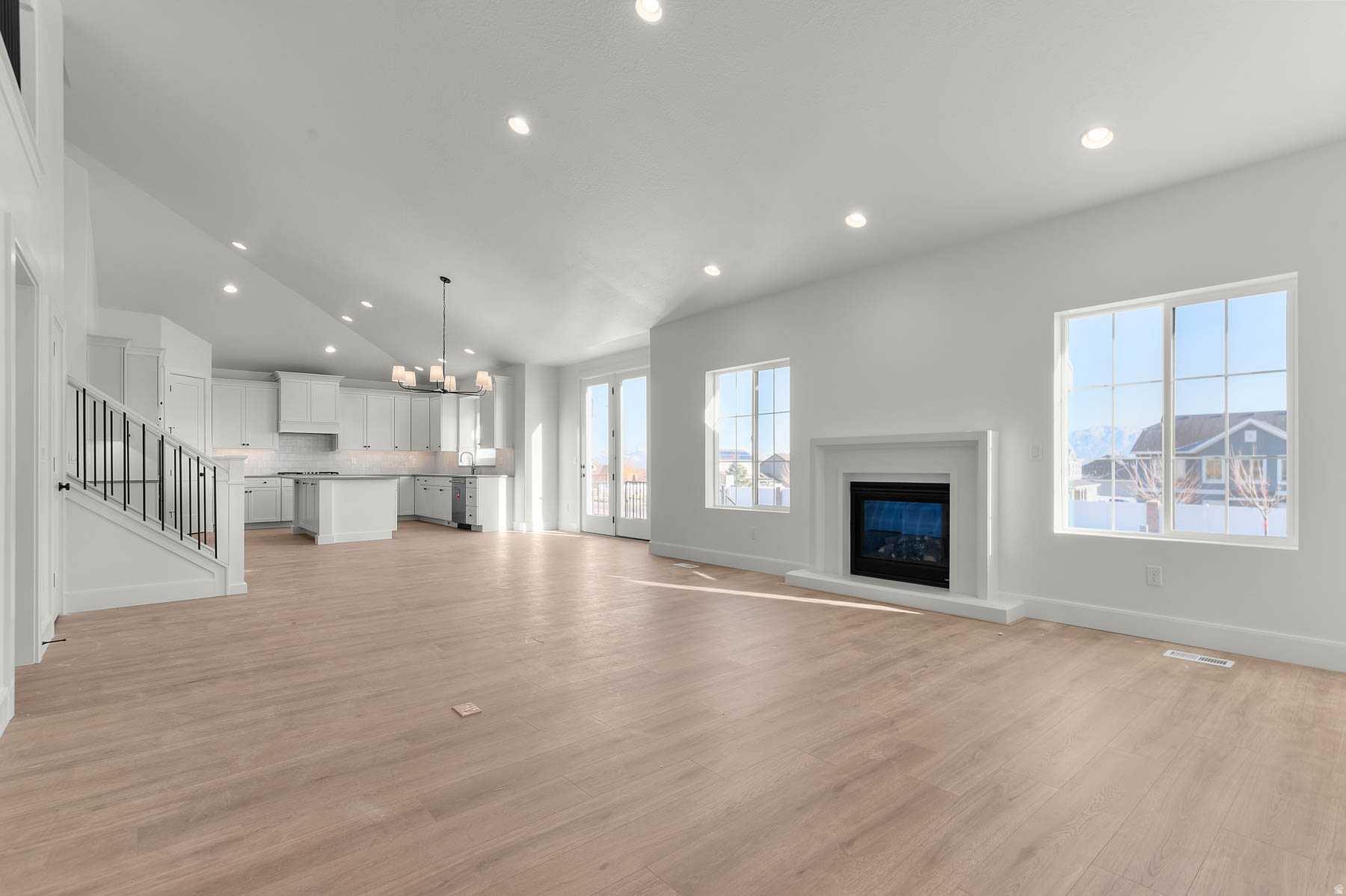 DRY CREEK HIGHLANDS SIGNATURE 207 - Residential