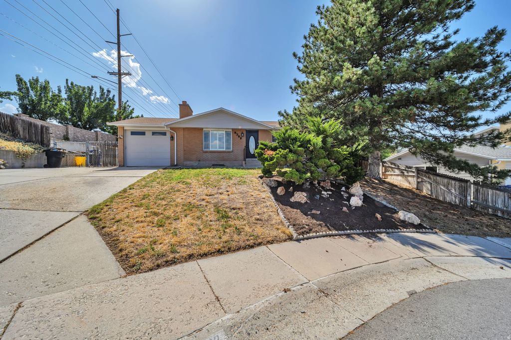 Photo of 5382 S SKEESWOOD CIR W, Taylorsville, UT 84129 (MLS # 2160370)