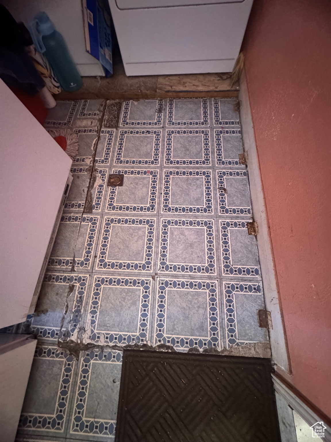 LEONEL BARRIGA MINI SUBDIVISION - Commercial Sale