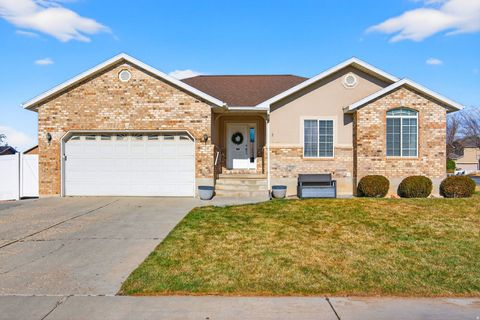 Photo of 1687 E 1000 S, Spanish Fork, UT 84660 (MLS # 2133987)