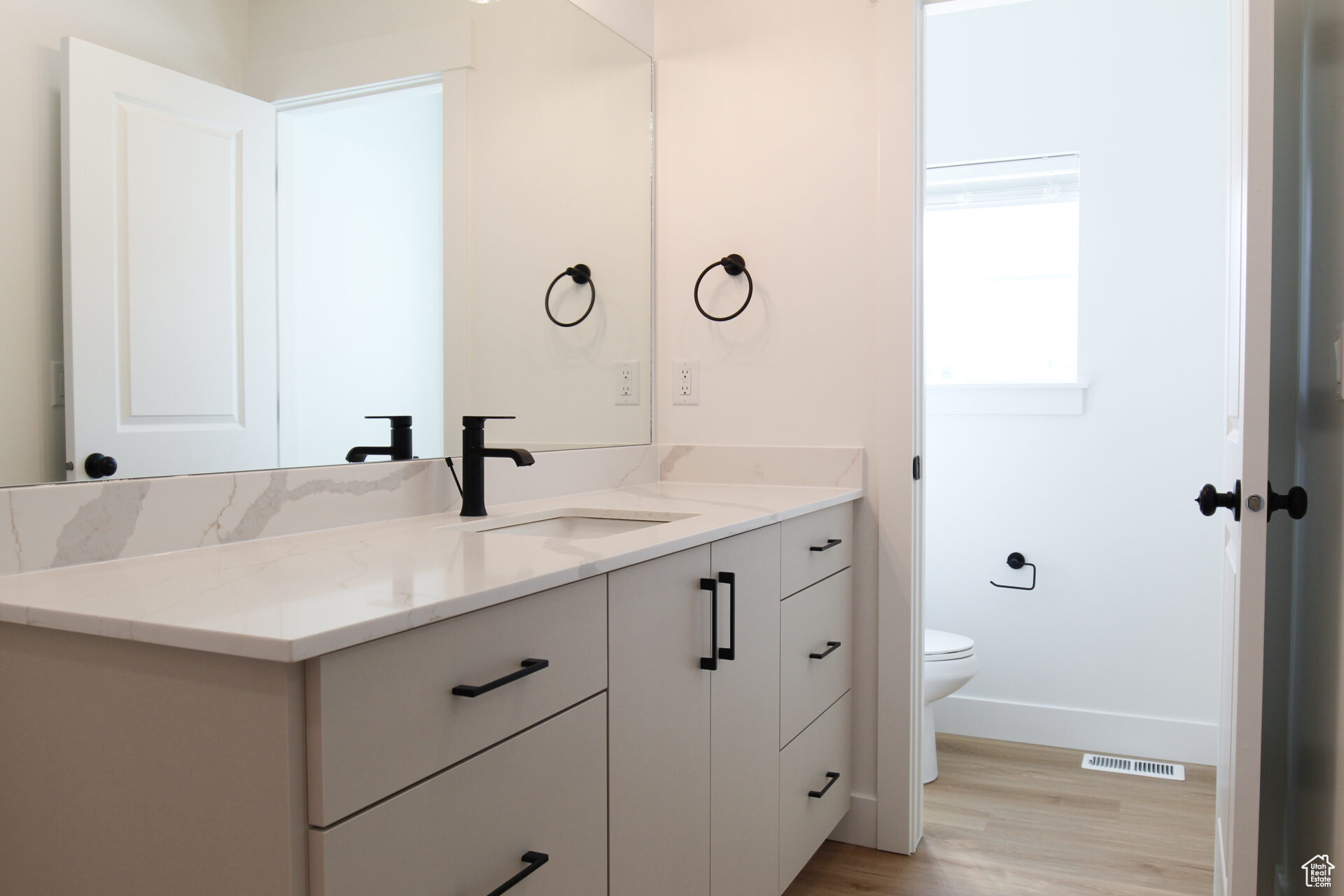 GOLDEN FOREST - Residential