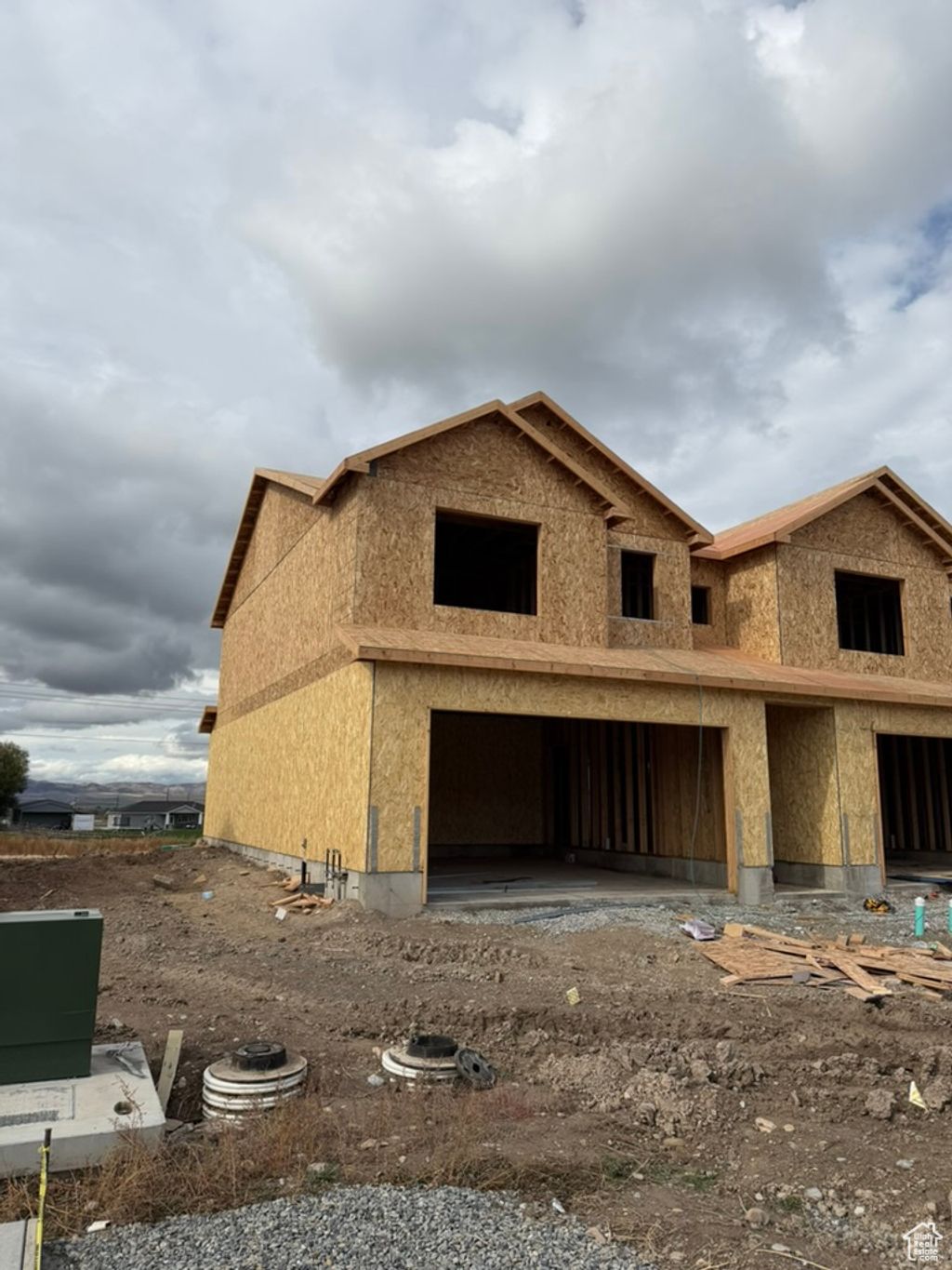 Photo of 593 N 300 W, Smithfield, UT 84335 (MLS # 2119177)