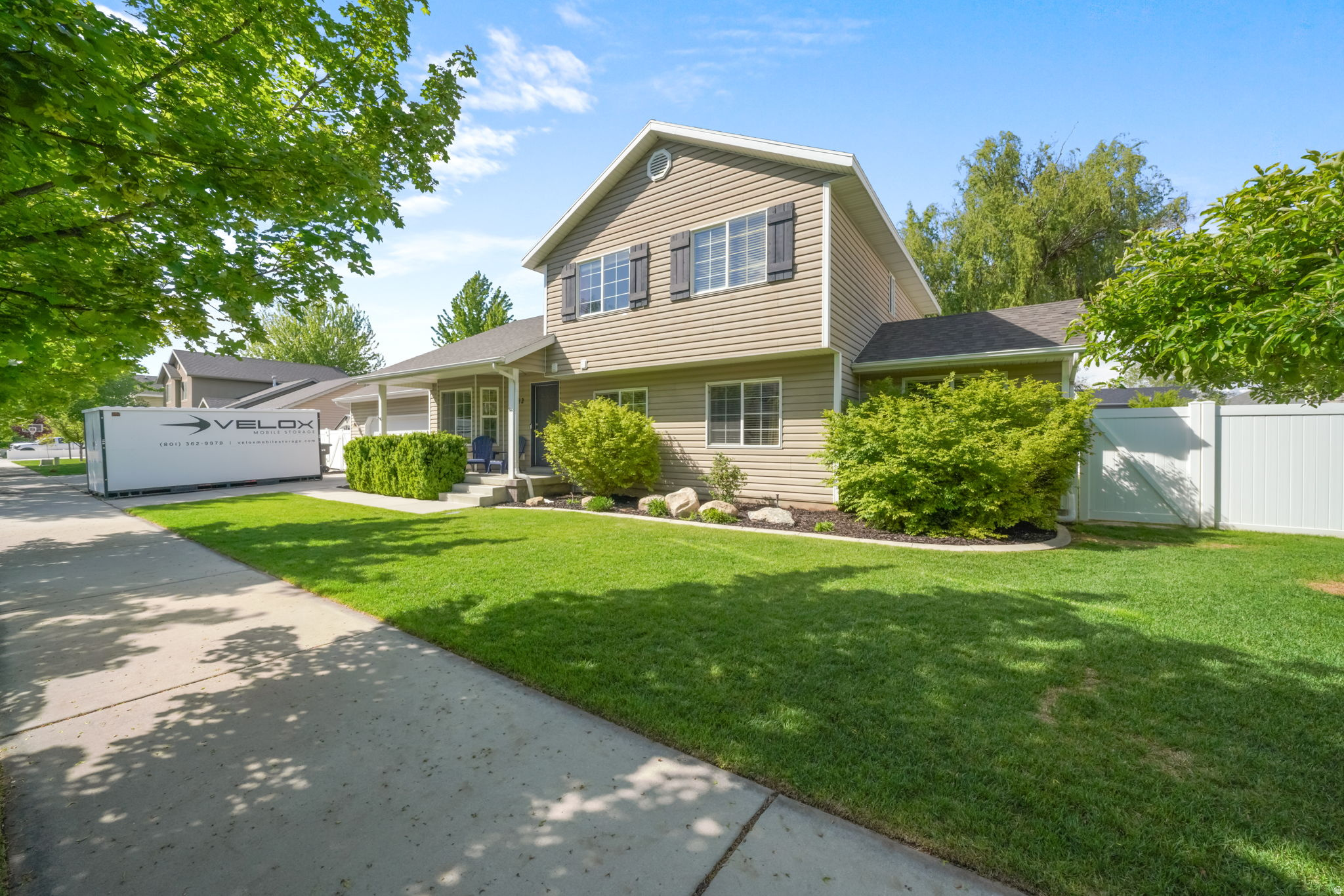 LAKESHORE VILLAGE - Residential