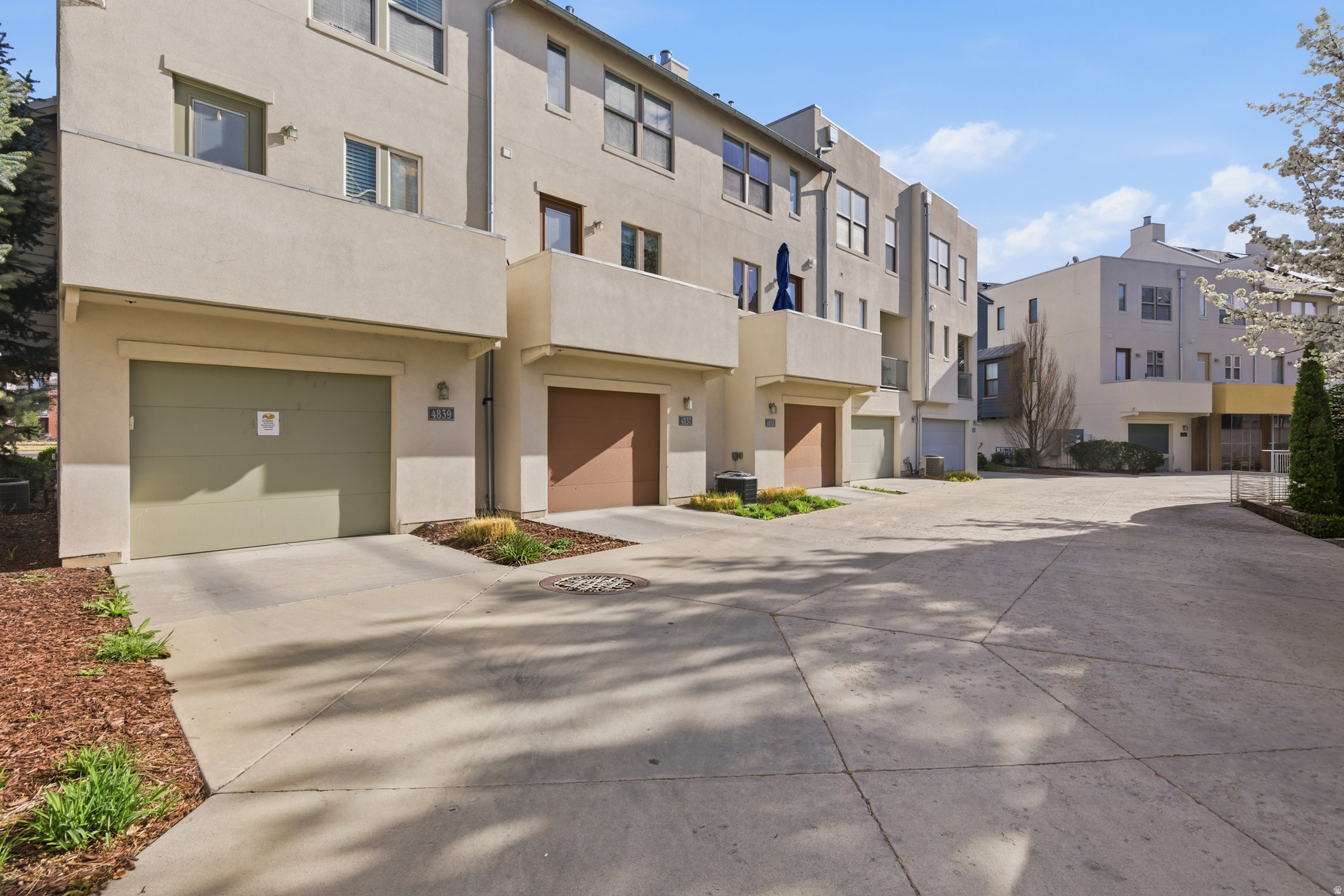 KENNECOTT DAYBREAK V - Residential