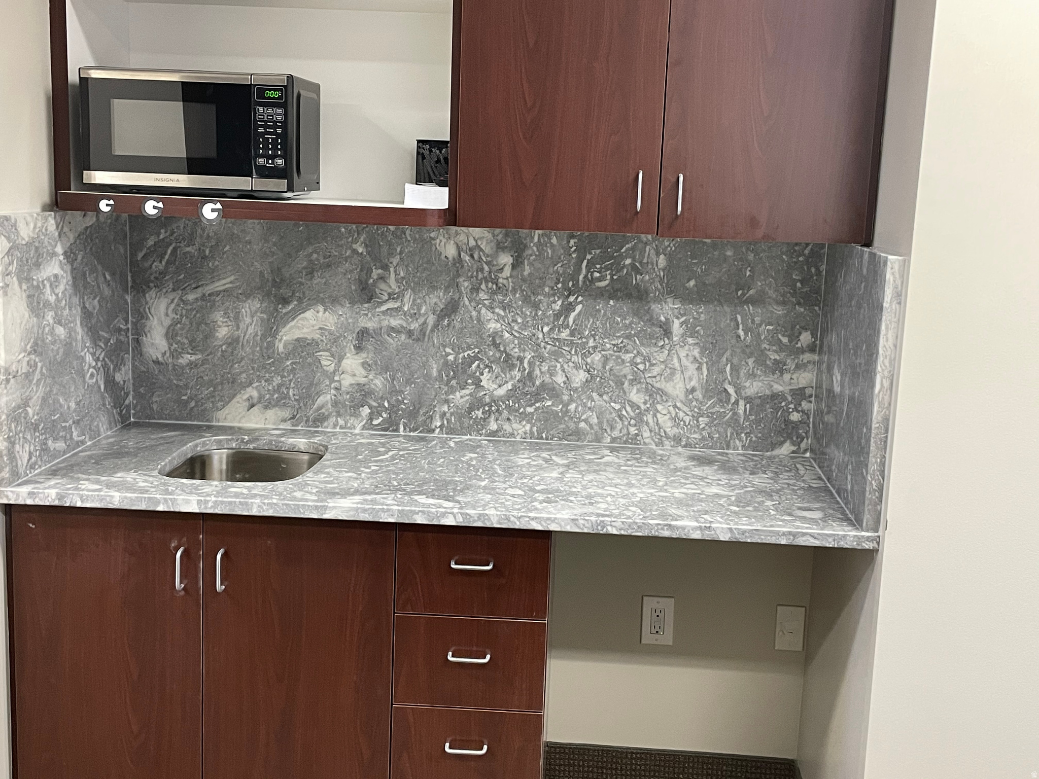 OLD STATION SQUARE - Commercial Lease