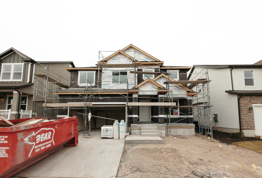 Discover Highridge at Mt. Saratoga! A stunning master-planned community where modern living meets thoughtful design. Our single-family floorplans feature open-concept layouts that maximize space while offering the privacy you need, all tailored to fit your lifestyle. With parks, trails, and expansive open spaces, Highridge delivers the perfect balance of convenience and tranquility. Contact us today to learn more or schedule your visit to experience the community firsthand! (KATE B LOT 606)