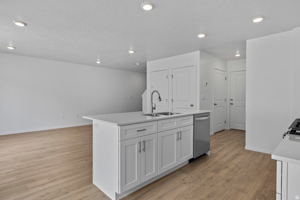 LAVENDER CANYON AT LONG VALLEY - Residential