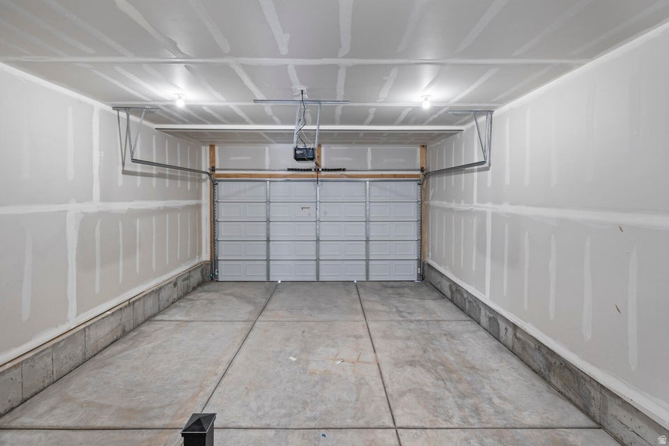 LAVENDER CANYON AT LONG VALLEY - Residential