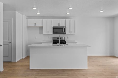 Tiny photo for 2105 WOLVERINE WAY #2433, Washington, UT 84780 (MLS # 2153449)