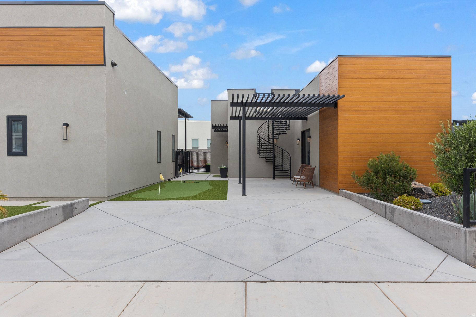 GOLF VIEW EST COP RK - Residential