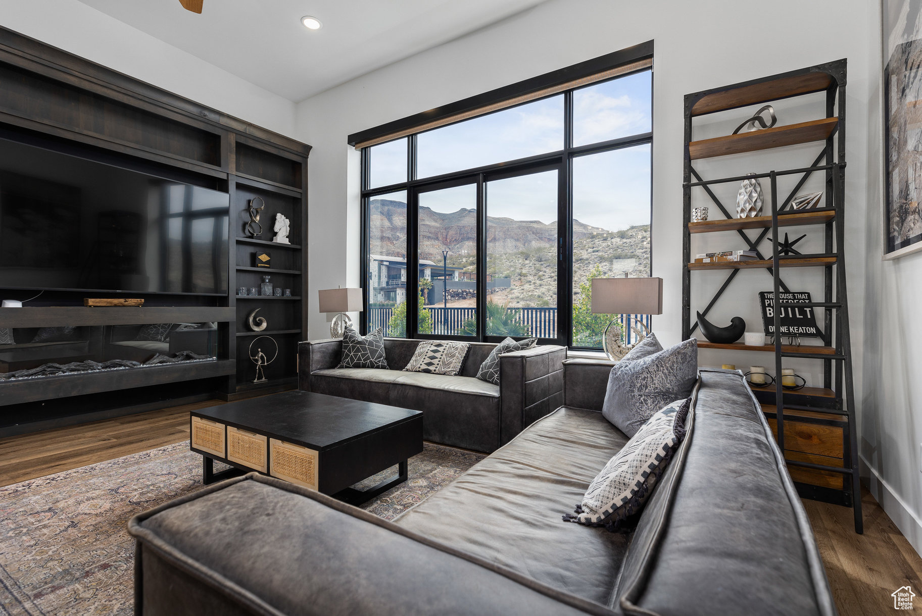 GOLF VIEW EST COP RK - Residential