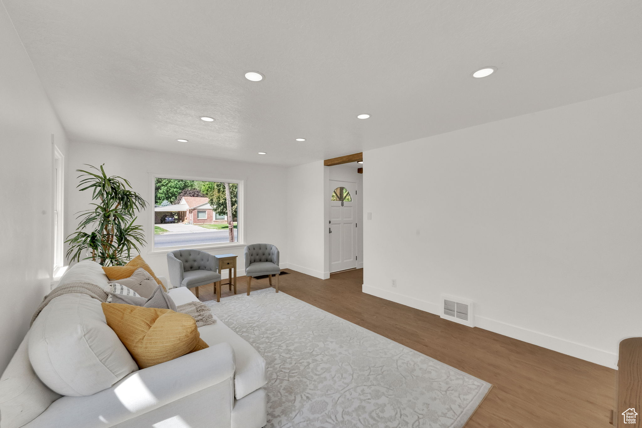 THORNWOOD - Residential