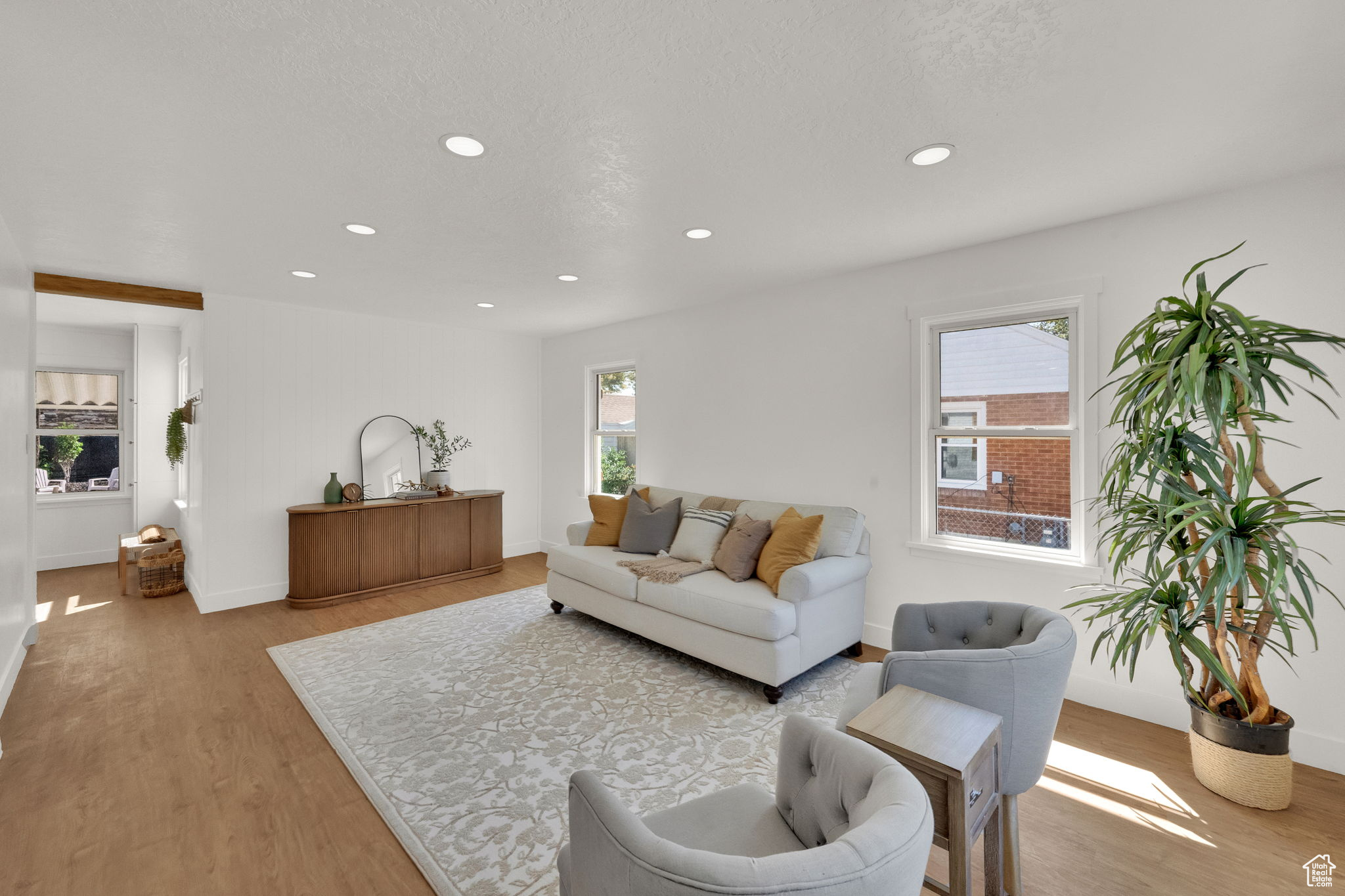 THORNWOOD - Residential