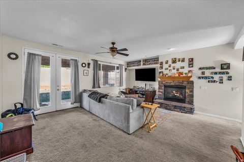 Tiny photo for 3309 E WILLOW SPRINGS DR, Washington, UT 84780 (MLS # 2126336)