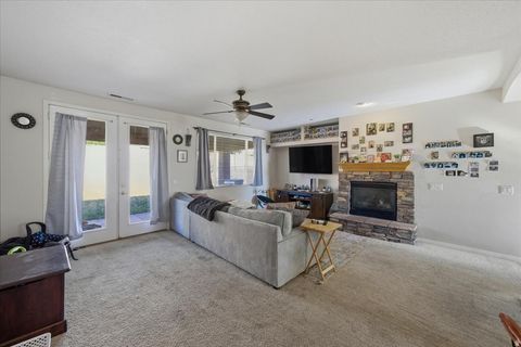 Tiny photo for 3309 E WILLOW SPRINGS DR, Washington, UT 84780 (MLS # 2126336)