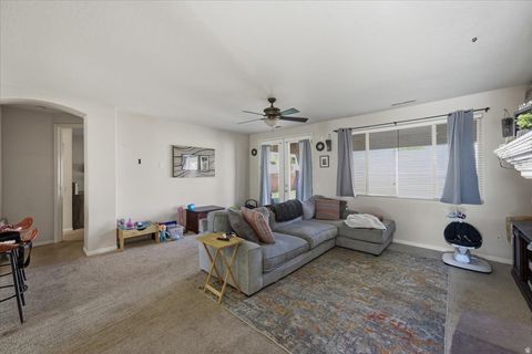 Tiny photo for 3309 E WILLOW SPRINGS DR, Washington, UT 84780 (MLS # 2126336)