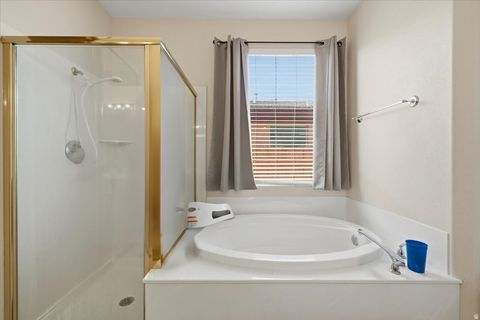 Tiny photo for 3309 E WILLOW SPRINGS DR, Washington, UT 84780 (MLS # 2126336)