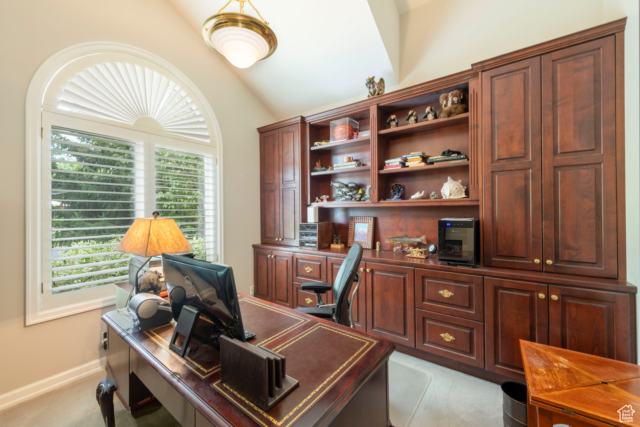 COUNTRY GARDEN ESTATES - Residential