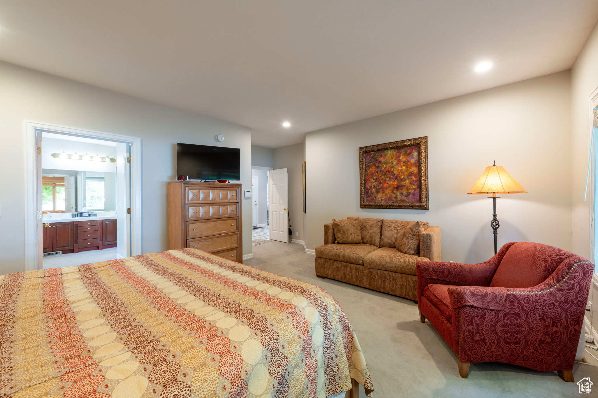 COUNTRY GARDEN ESTATES - Residential