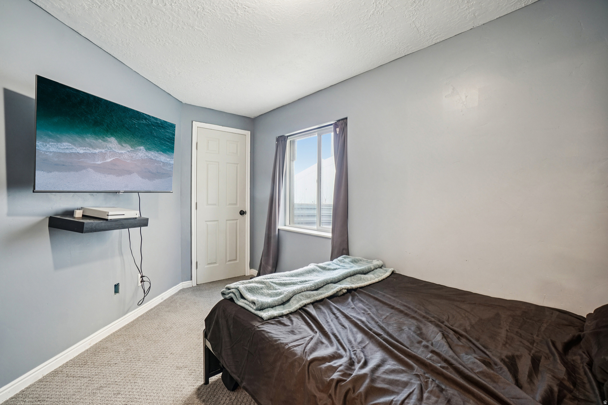 HOLLOW ESTATES - Residential