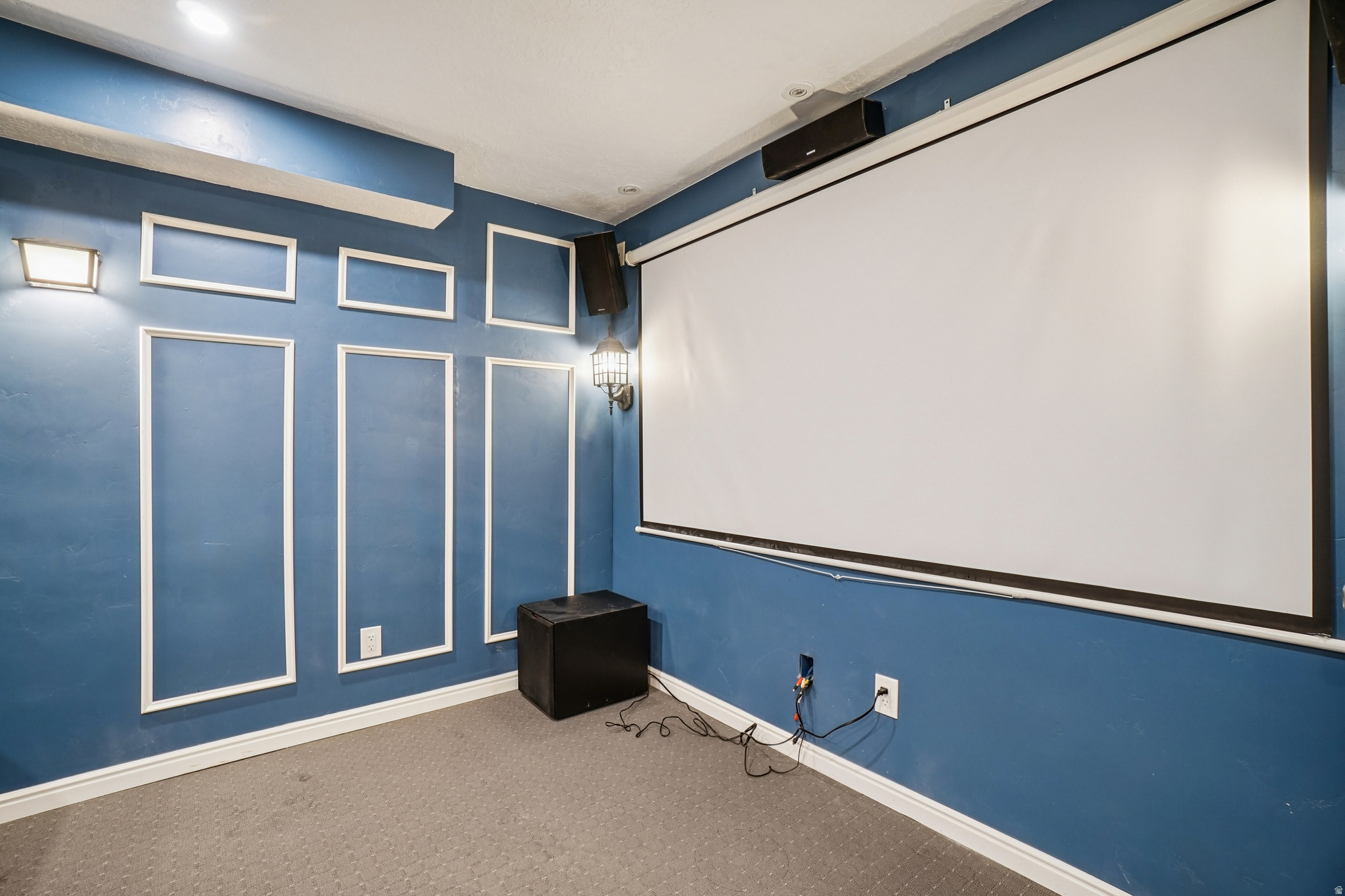 HOLLOW ESTATES - Residential