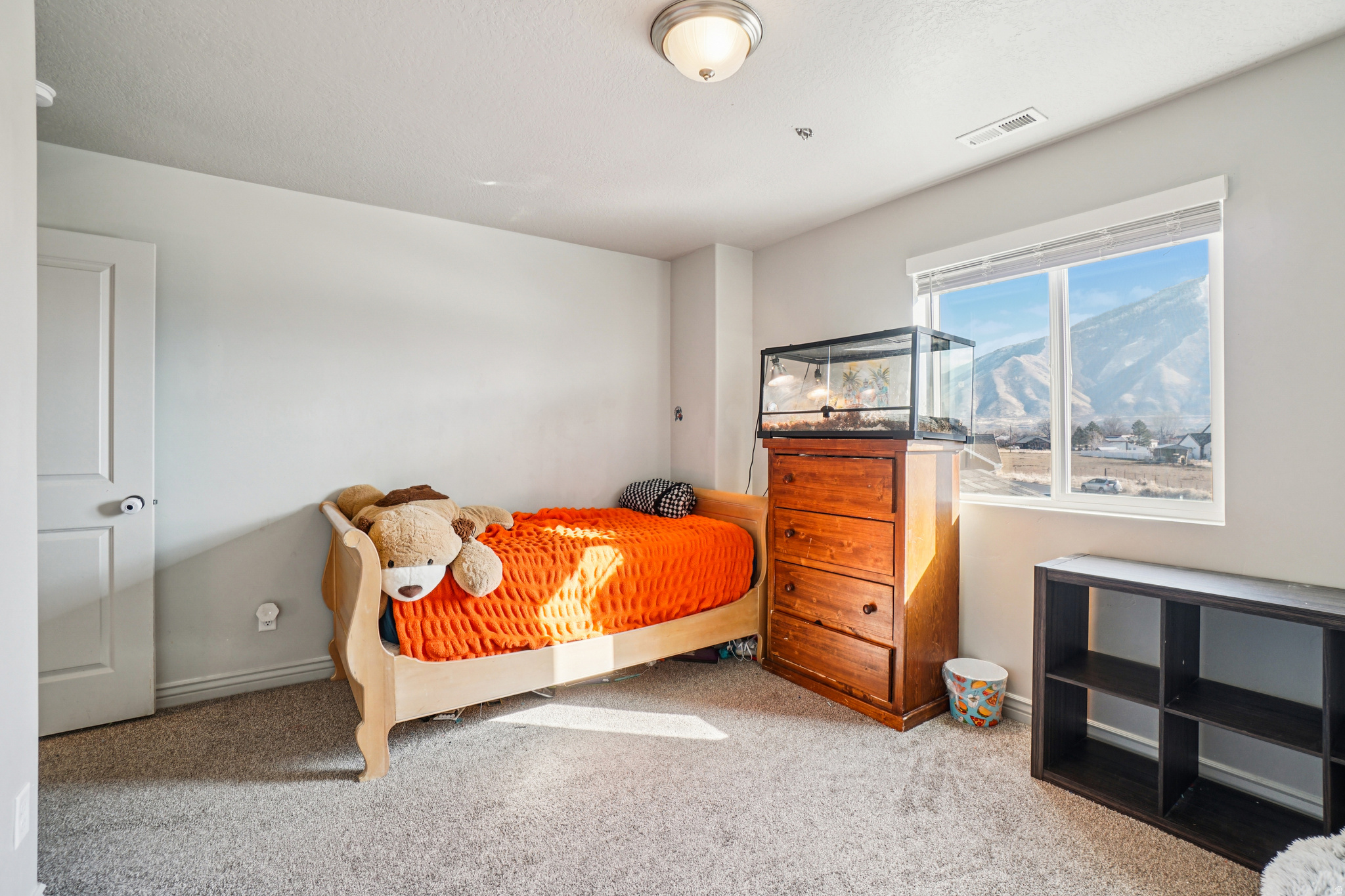 HOLLOW ESTATES - Residential