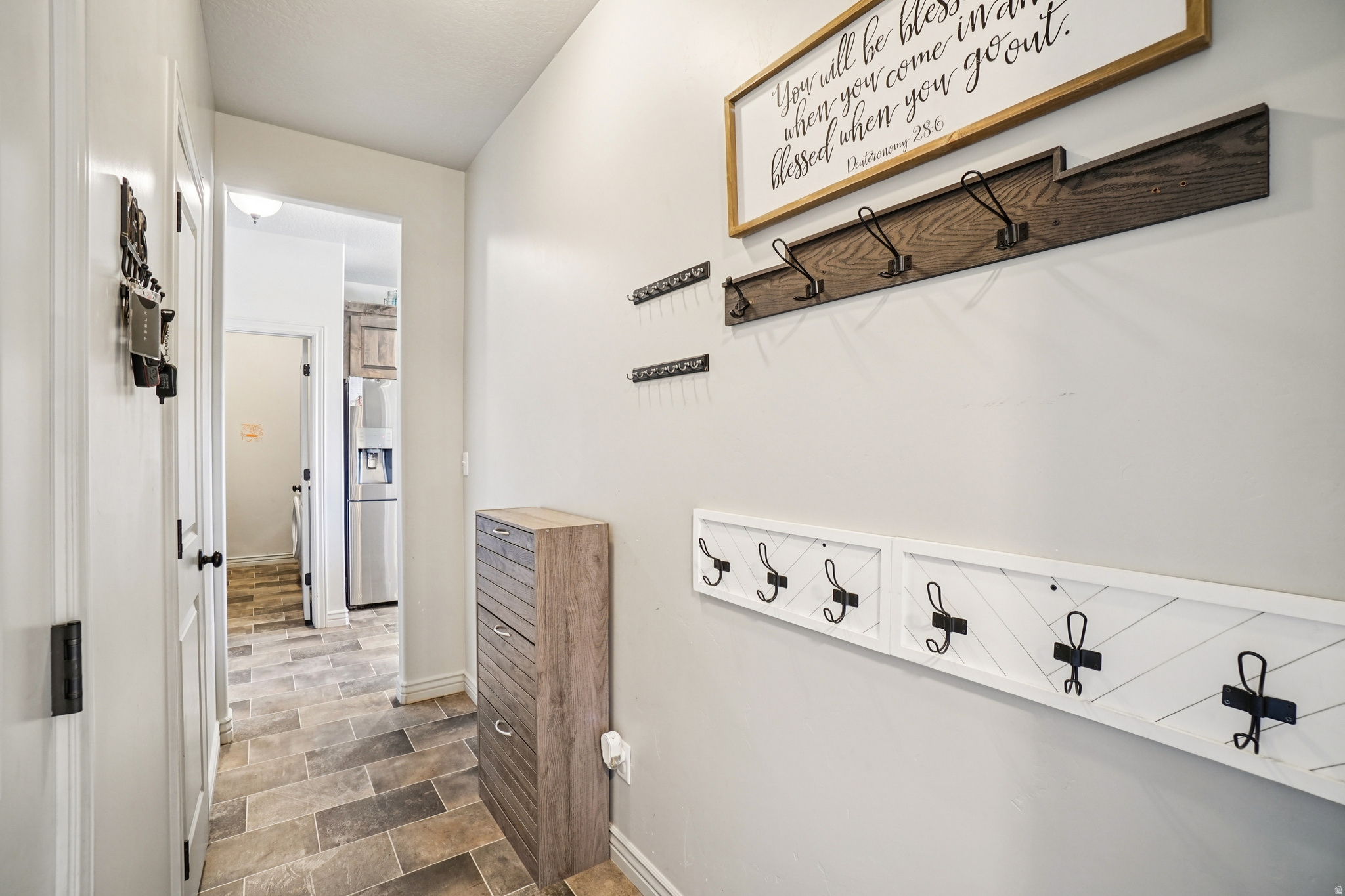 HOLLOW ESTATES - Residential