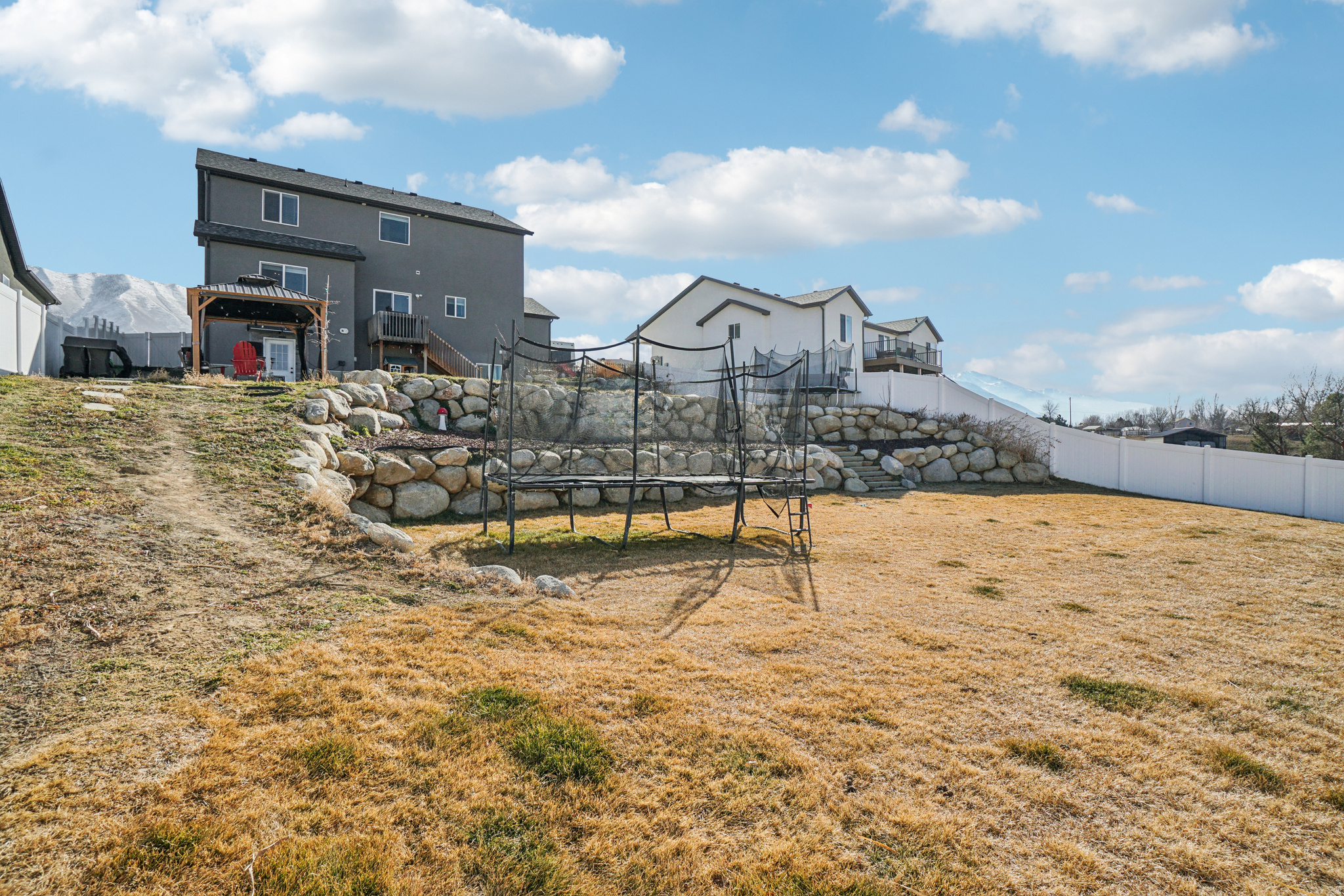 HOLLOW ESTATES - Residential