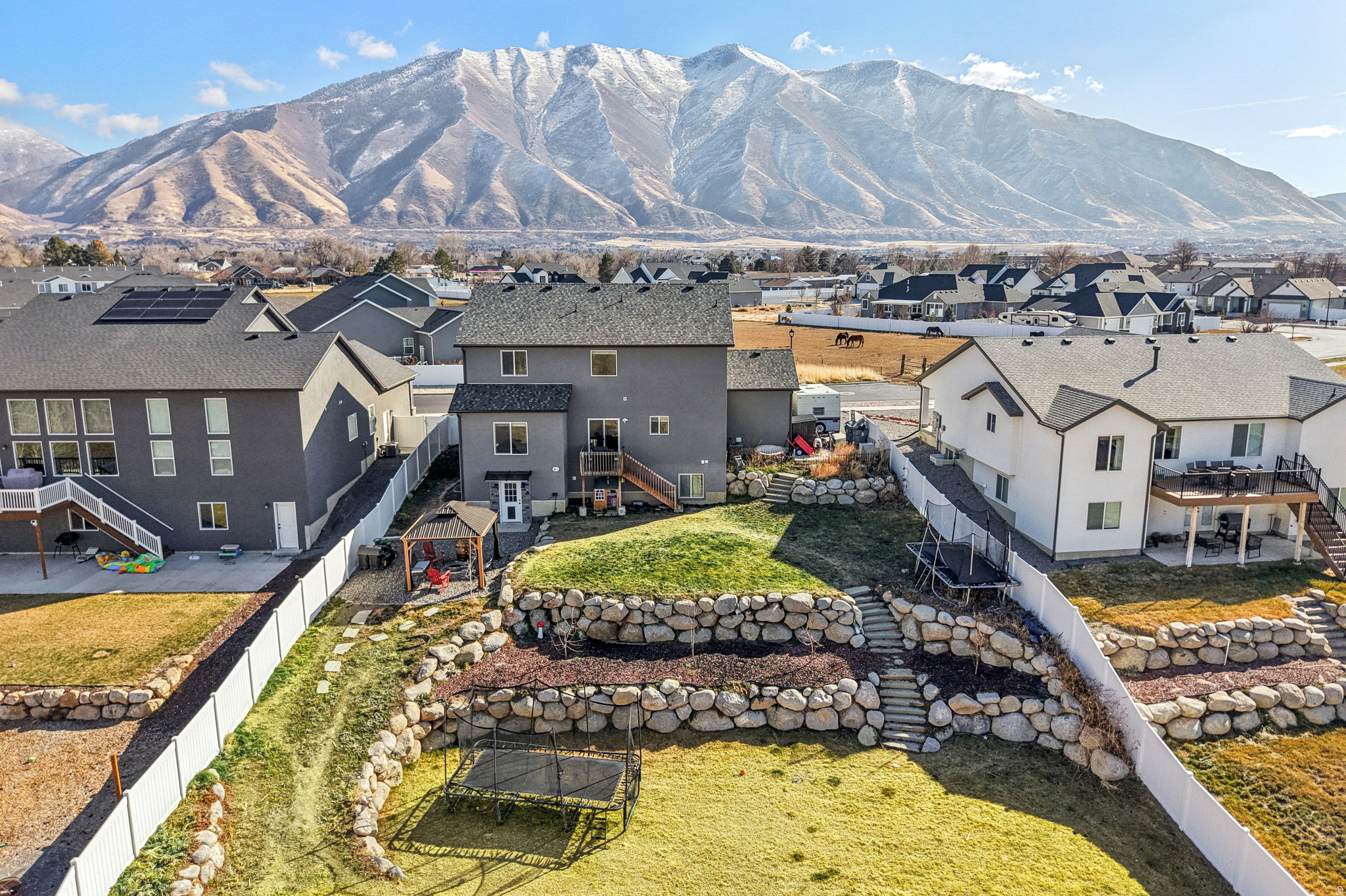 HOLLOW ESTATES - Residential