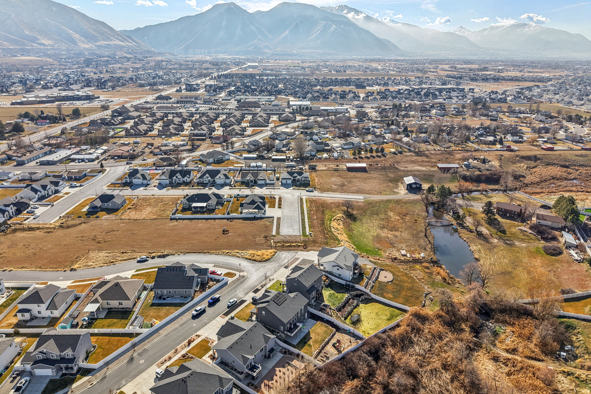 HOLLOW ESTATES - Residential