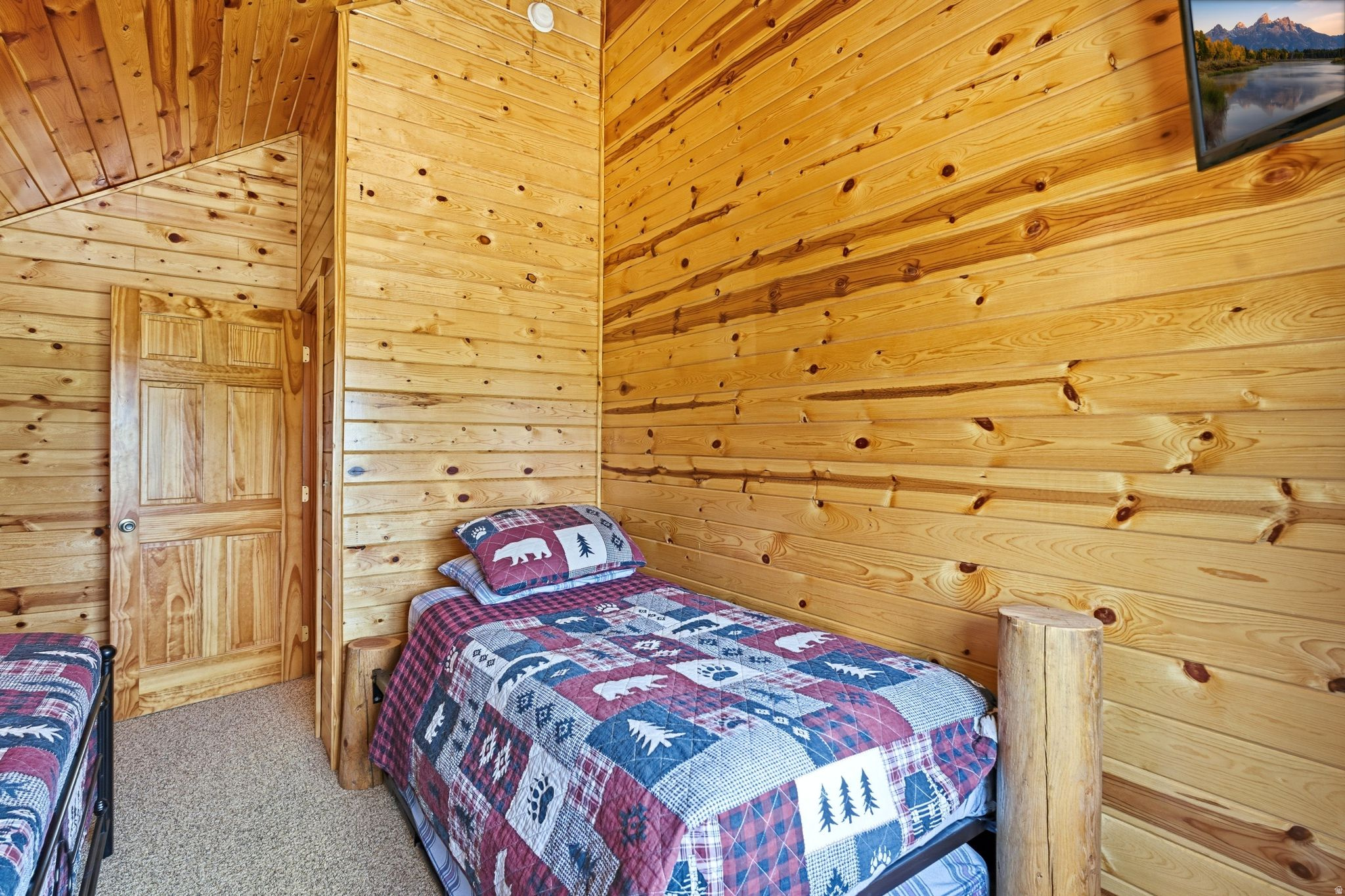STRAWBERRY LAKEVIEW - Residential