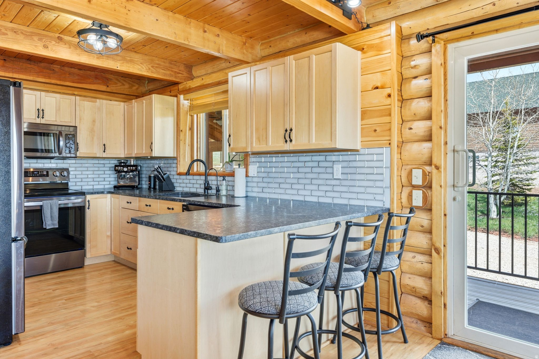 STRAWBERRY LAKEVIEW - Residential