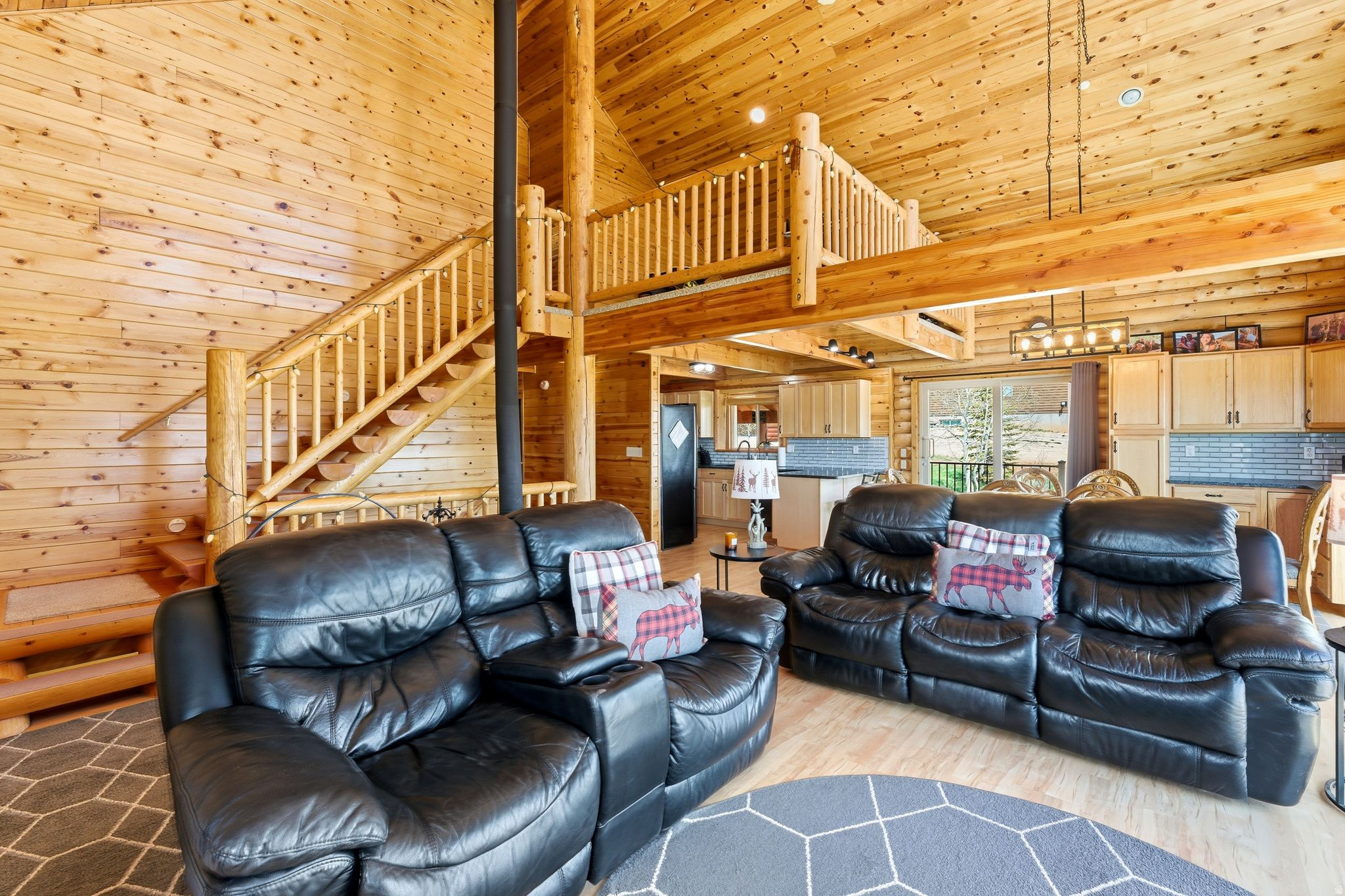 STRAWBERRY LAKEVIEW - Residential