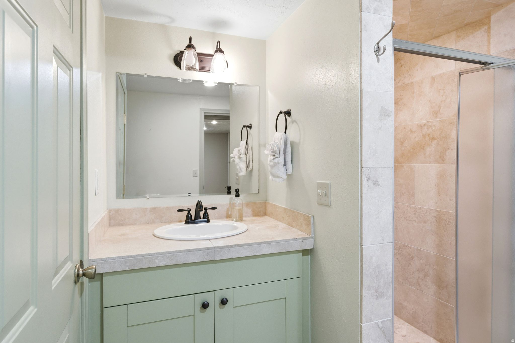 STRAWBERRY LAKEVIEW - Residential