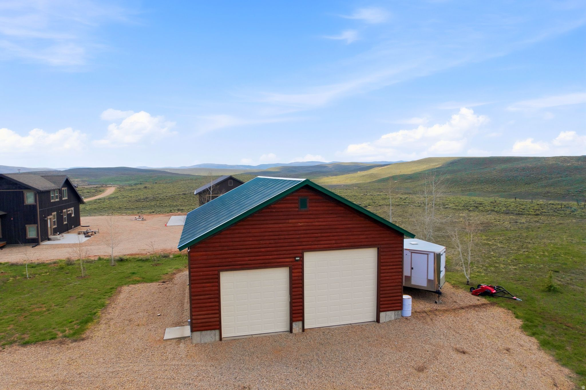 STRAWBERRY LAKEVIEW - Residential